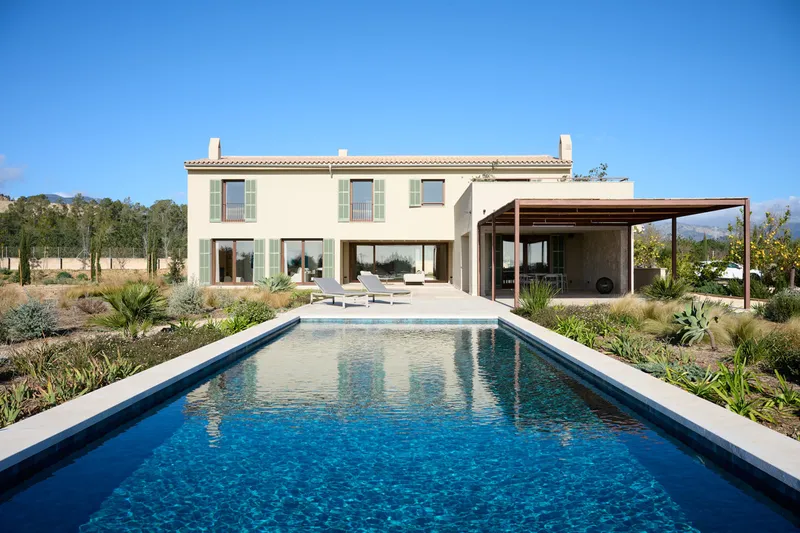 Finca Son Galambre - idyllic newly built finca with sea views and dreamlike Mediterranean garden - Marcel Remus Real Estate — photo 1