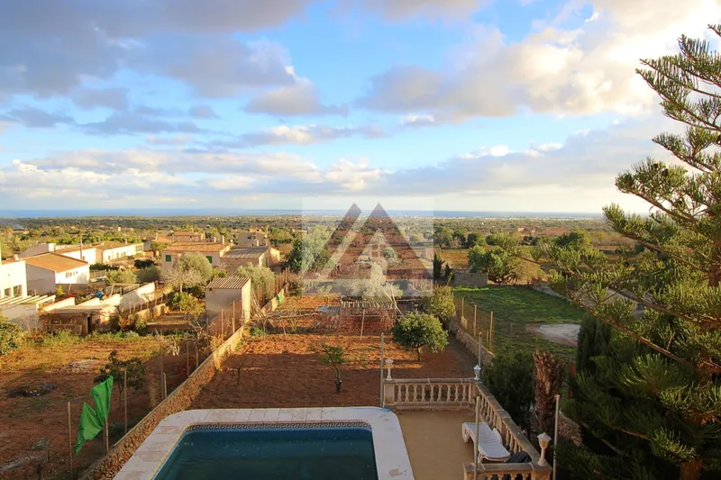 Village house for sale in Felanitx — photo 2