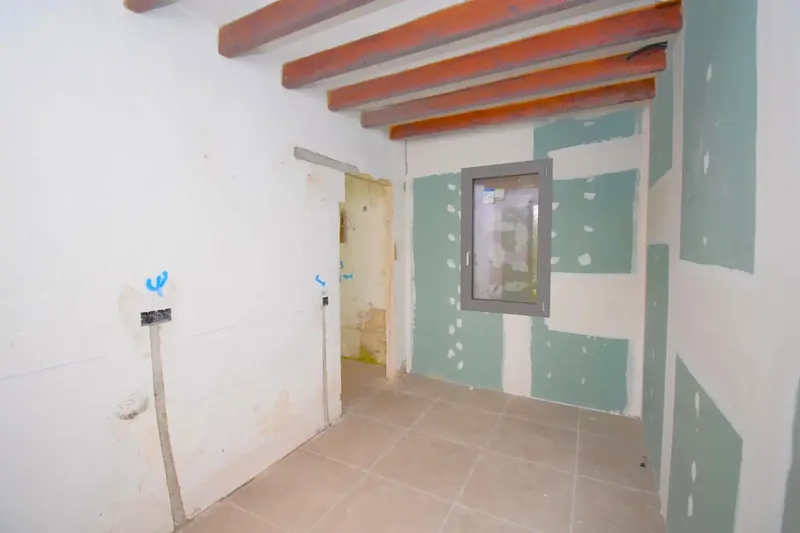 We present this fantastic home of 108.5 m2 built located on a quiet street in Muro, with easy access to the school area. — photo 11