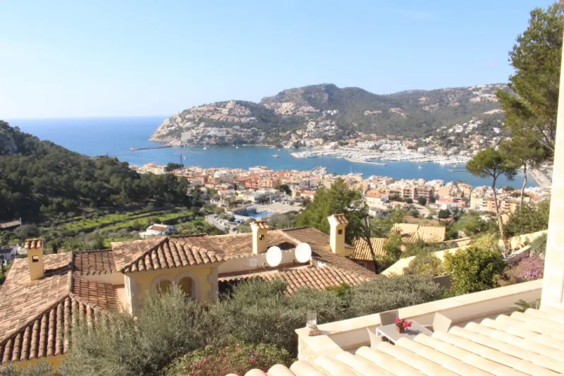 Villa with terrific sea views — photo 1