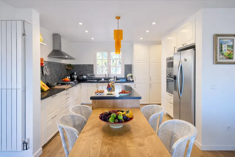Villa with panoramic sea views and renovation potential in the sought-after area of Santa Ponsa — photo 4