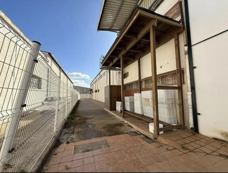 Industrial warehouse — photo 6