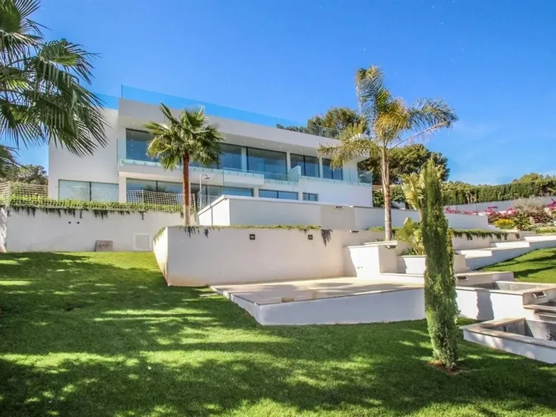 Luxurious new build villa with pool and sea views in exclusive Son Vida — photo 12