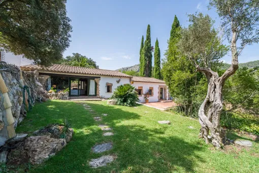 Pollensa, rustic finca on a hillside in absolute tranquility with pool, rental license and close to the old town of Pollensa — photo 5