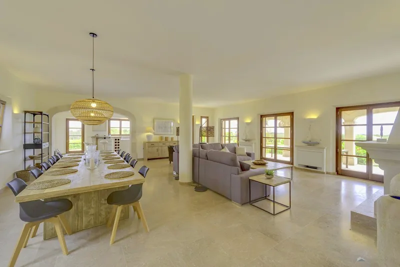 Magnificent property with large guest house on a hillside with fantastic views — photo 4