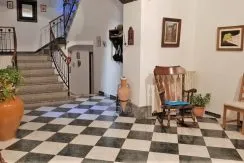 Large typical Mallorcan house on a quiet street in the heart of Sóller — photo 1