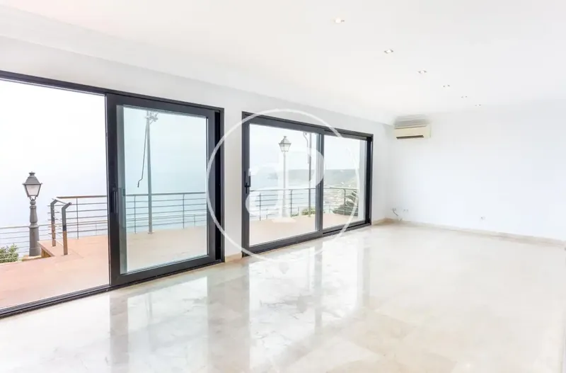 Semi-detached unfurnished villa with sea views, garden and terrace in Bahía Azul — photo 9