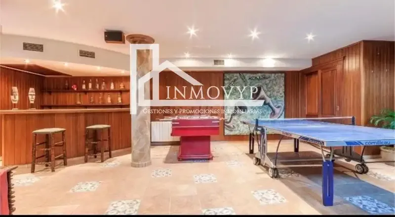 At Inmovyp we have the opportunity to offer you this luxurious and beautiful three-story house WITH ELEVATOR in the town of BURGER. — photo 5