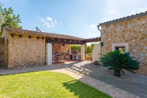 Felanitx, authentic luxury finca with plenty of peace and quiet to relax by the pool in Felanitx — photo 10