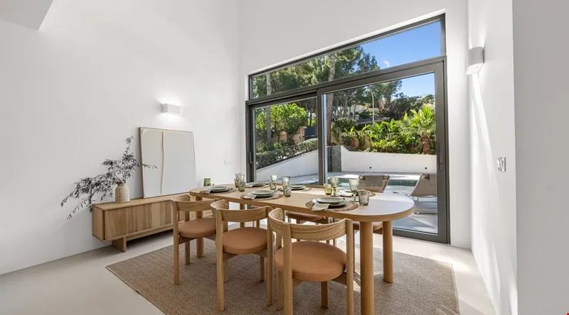 Contemporary four-bedroom villa with holiday rental licence in Santa Ponsa — photo 4