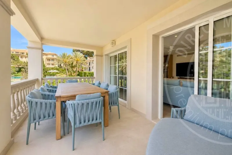 260607 – Stylish Sea View Home — photo 4