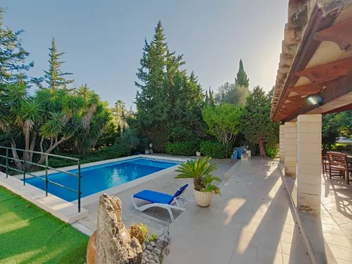 Charming villa for sale in Pollença with touristic rental license — photo 1