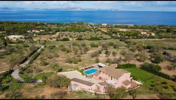 Country House in Colònia de... — photo 1