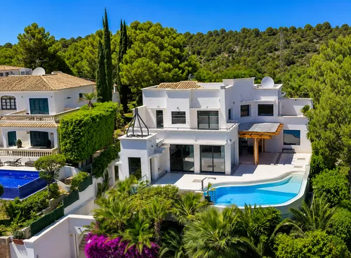 Mallorca Luxury Villa for Sale with Sea Views in Bendinat — photo 1
