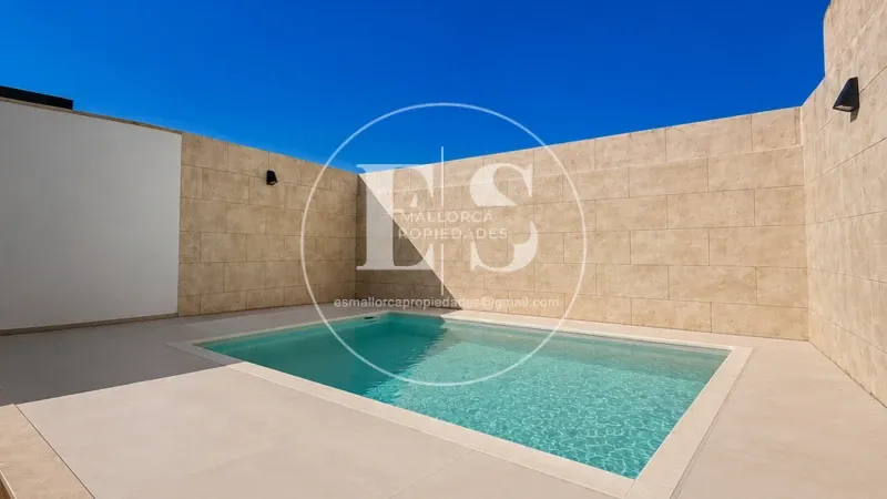 Townhouse on Carrer de Venes — photo 2