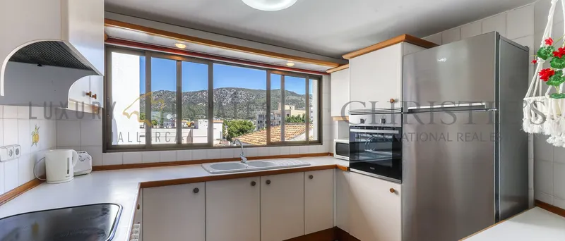 Penthouse in Palmanova in first sea line with beach access — photo 2