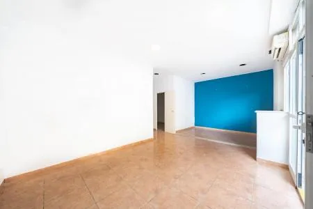 Business Premise - Palma de Mallorca (Nou Llevant), Built Surface 70m² — photo 1