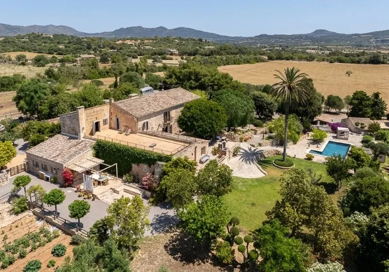 Spectacular rustic estate in a privileged location in Sant Llorenç with guest studio, private well and equestrian facilities — photo 2