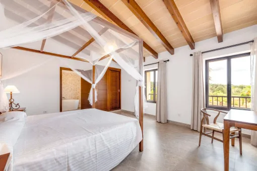 Santanyi, Idyllic Finca in the Heart of Mallorca with Sauna and Jacuzzi Pool in Santanyí, Wheelchair Accessible — photo 9