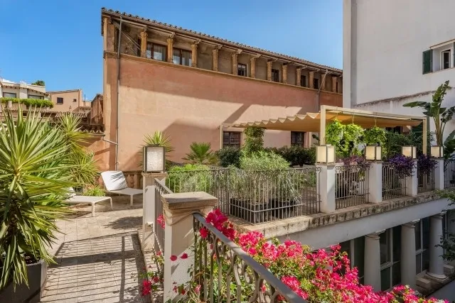 Renaissance palace noble floor residence for sale in Palma Old Town — photo 7
