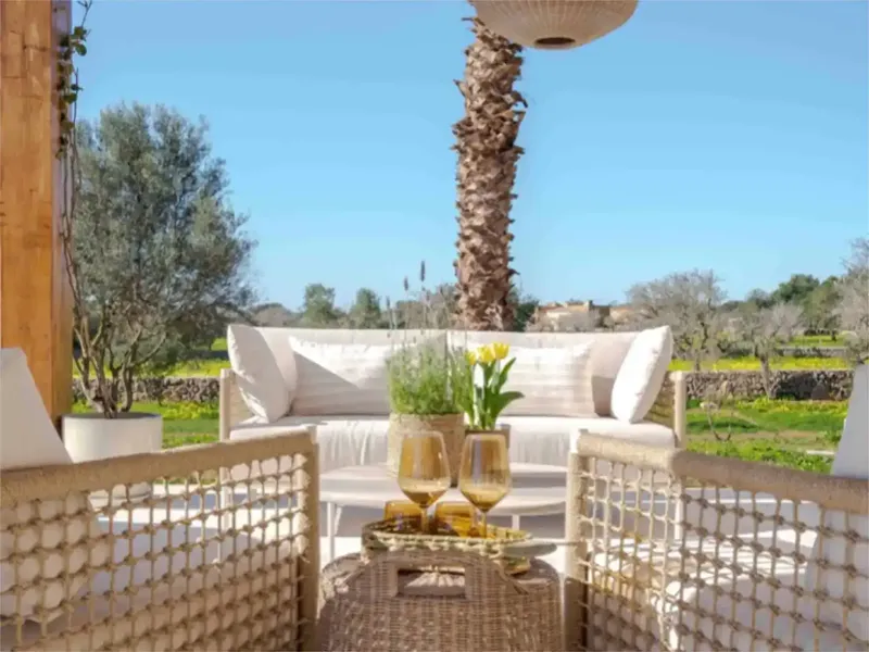 Discover this spectacular luxury villa located in a privileged setting near Santanyí. It sits on a 14,800 m² plot. This property perfectly c — photo 6