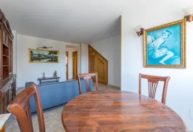Ground floor with large terrace and communal pool. — photo 8