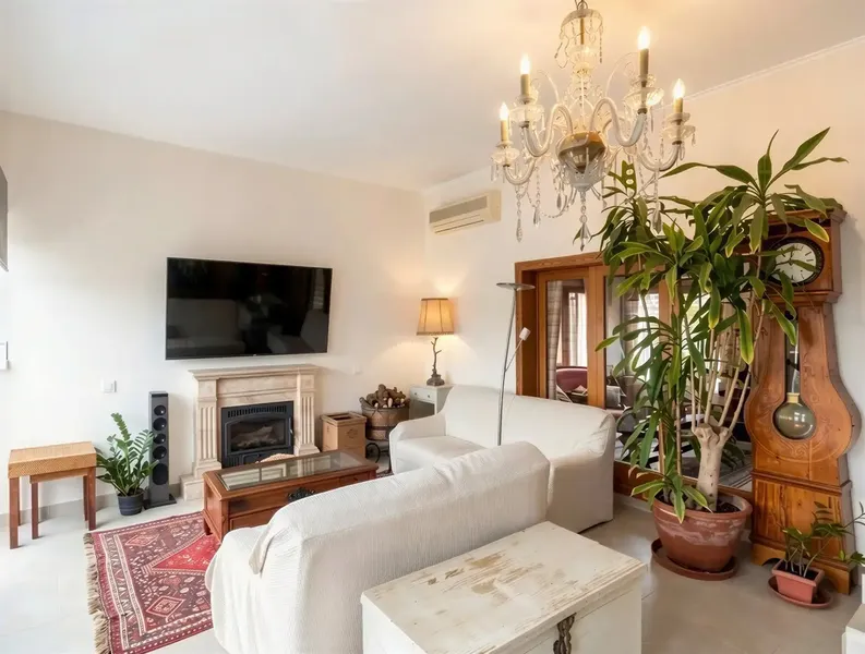 Two independent houses in one complex: maximum flexibility for family, guests or investment — photo 3