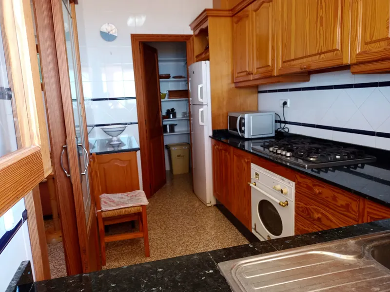 IA-104 4-bedroom apartment on the first line of the sea — photo 4