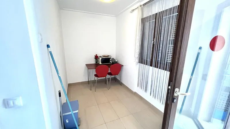 Discover your new home in the charming Port of Alcudia! This semi-detached chalet is a gem just 300 meters from the beach, ideal for enjoying — photo 6