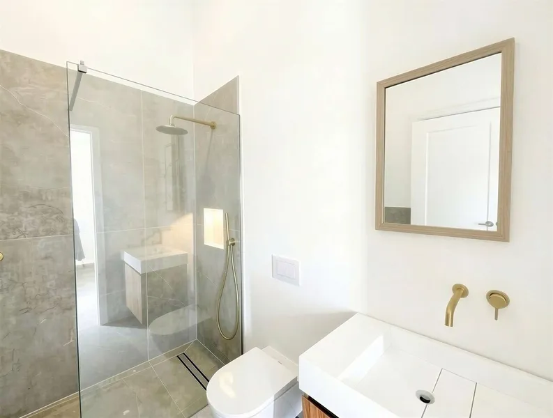Modern townhouse with pool in prime location in Ses Salines — photo 10