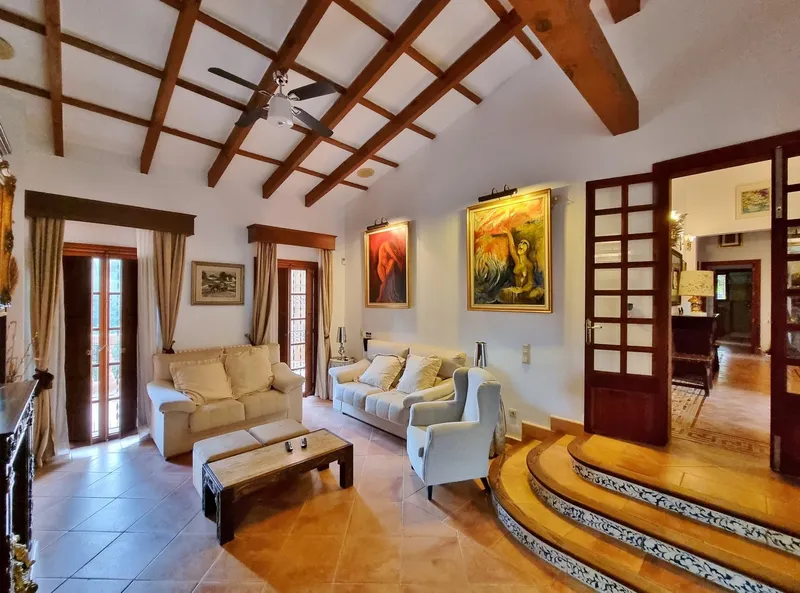 Costa de los Pinos: Representative natural stone villa with exclusive features in a quiet, near-the-sea location — photo 11