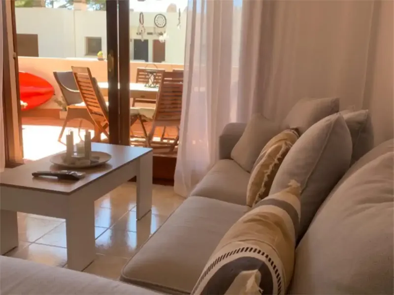 Este apartamento para alquiler se encuentra en una ubicación verdaderamente excepcional, ideal para aquellos que buscan un espacio de relaja — photo 11