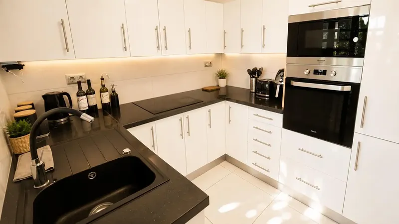 Apartment for sale in Son Ferrer, with approximately 86 m2 built and a terrace of about 7 m2 — photo 4