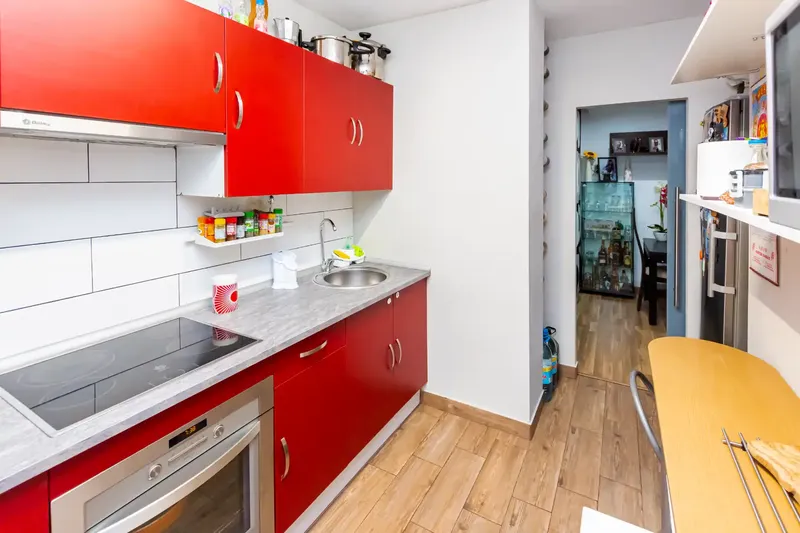 Bonallarmca offers this great opportunity in Son Ferrer. Beautiful ground floor renovated with taste in a very quiet area, with excellent quality — photo 5