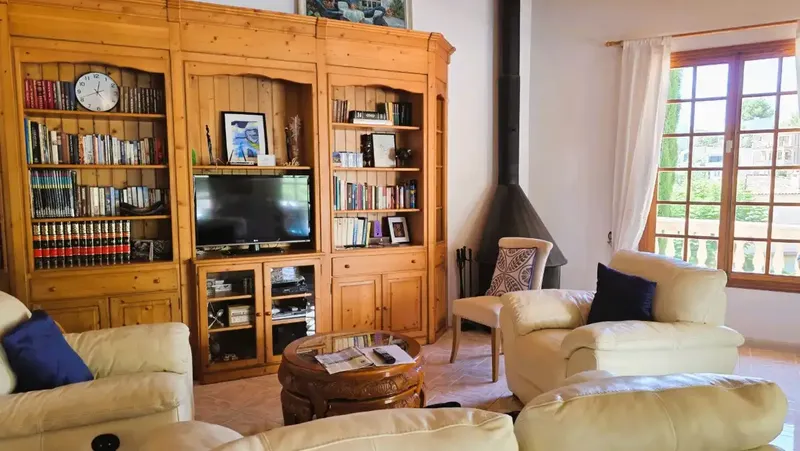 In a sunny and quiet environment in Port de Sóller, we present this magnificent house with garden, private pool and holiday rental license — photo 8