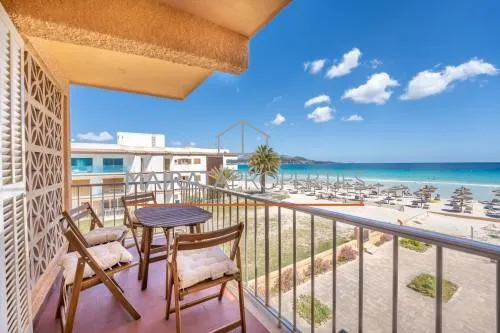 Front line apartment with amazing sea views for sale in Alcudia — photo 1