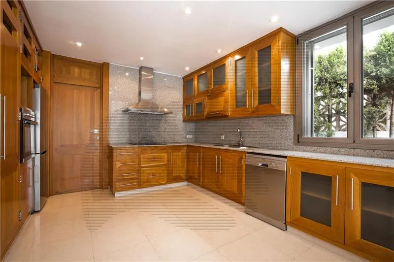 For Rent. Single-family home with a pool on a lot of approximately 475 m², — photo 5