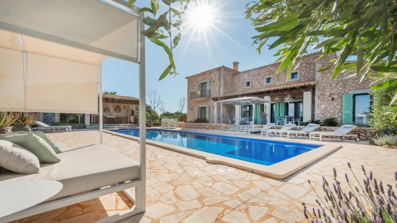 Mediterranean luxury retreat with olive grove and private vineyard in Porreres — photo 3