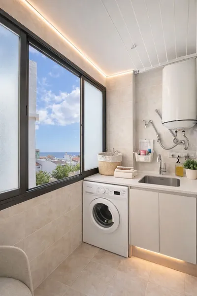 Apartment steps from the sea with spectacular views — photo 12