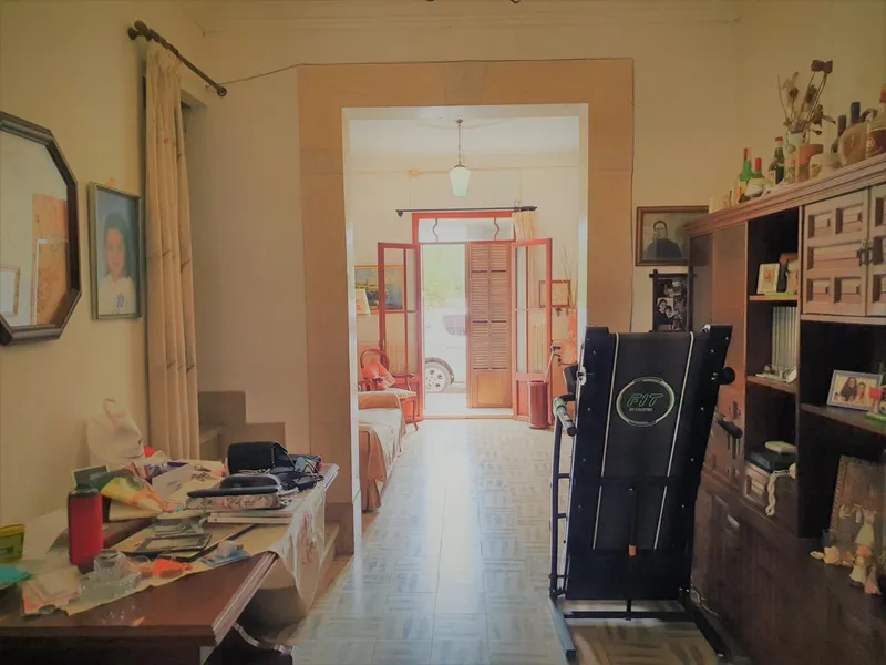 Village house — photo 1