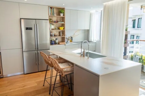 Son Armadams, exclusively renovated apartment on the Paseo Marítimo with terrace and beautiful harbour view — photo 5