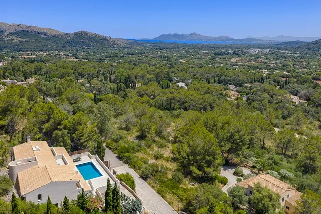 Magnificent, renovated villa with incredible sea views for sale in Pollensa, North Mallorca — photo 2
