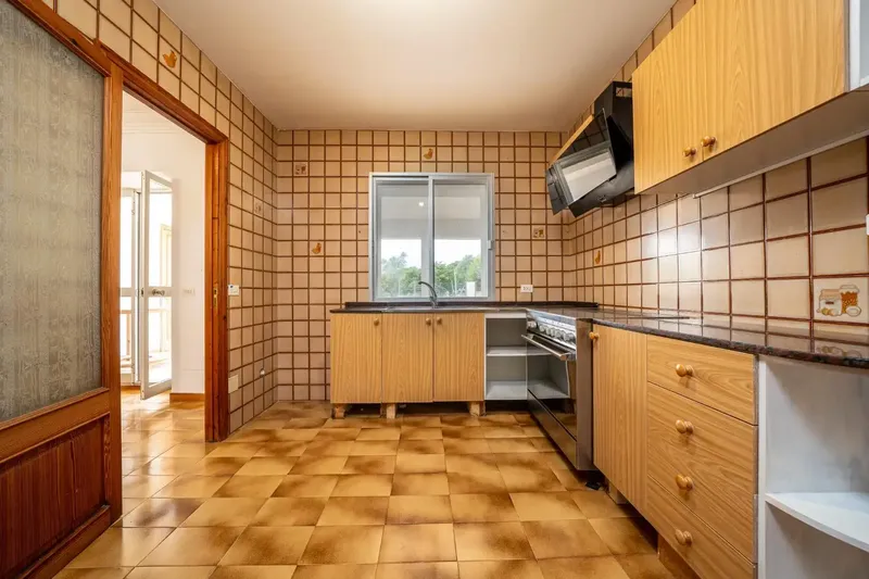 Looking for space, tranquility and a home you can adapt to your needs? This property may be what you are looking for. — photo 10