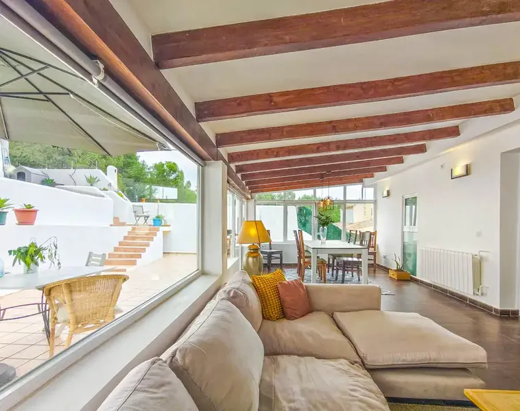 Welcome to this charming Mediterranean villa, located in the quiet residential area of Costa de la Calma in Mallorca. Completely renovated — photo 12