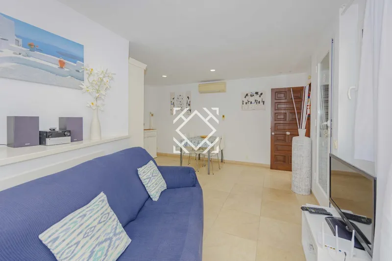 Unique Opportunity: Penthouse for Sale with Holiday License and Spectacular Views to the Bay of Pollensa, North of Mallorca — photo 8