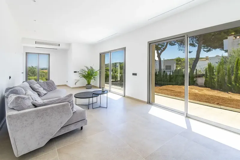 Newly built chalet in El Toro, third line to the sea with southeast orientation — photo 2