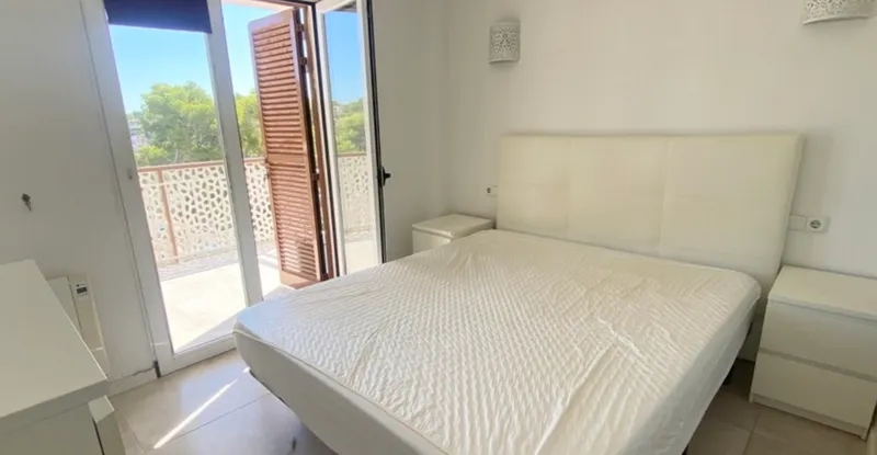 Portals Nous - 3 Bedroom Apartment With Partial Sea Views — photo 8