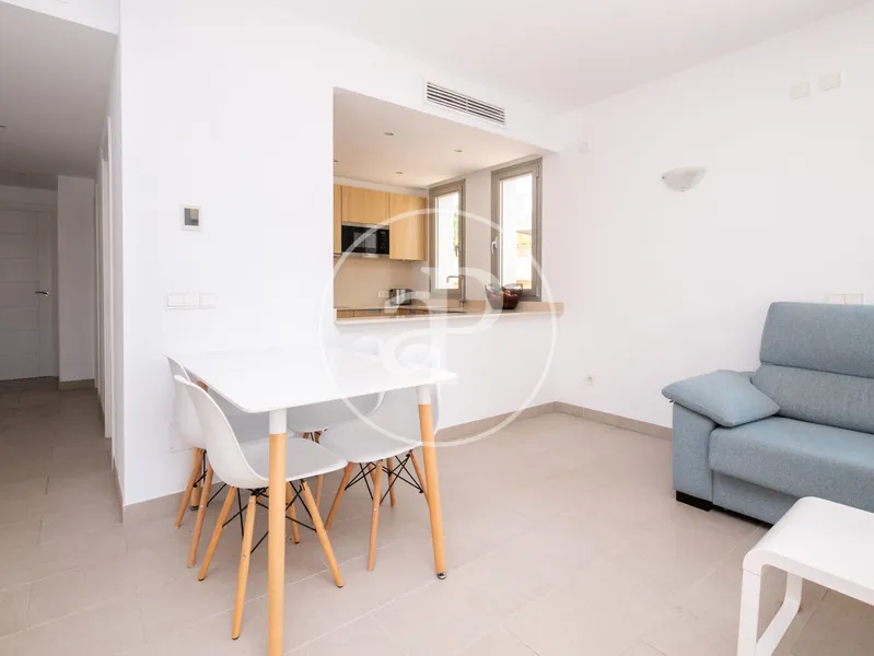 Apartment for rent in Camp de Mar — photo 2