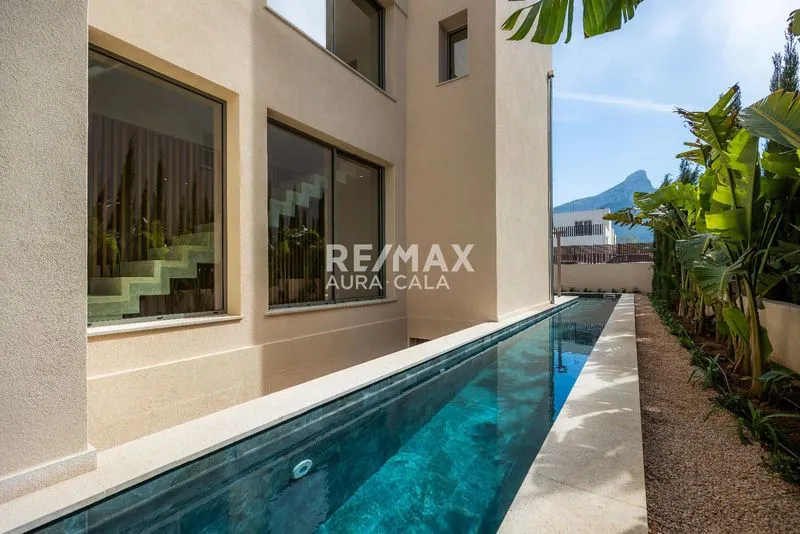 Mediterranean charm with pool and sea views in Colònia de Sant Pere — photo 1