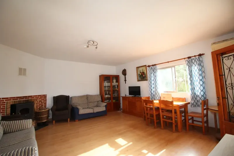 Rustic property in Pla De Na Tesa. Plot of about 2000 m2 with fully legal house in good condition, just minutes from Palma. — photo 10